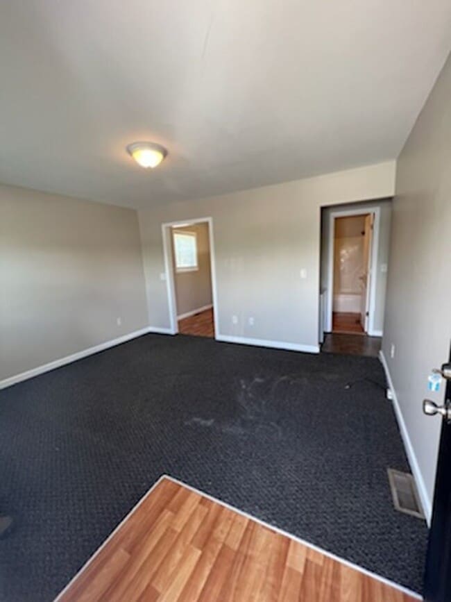 Building Photo - 210 N Poinsett Hwy