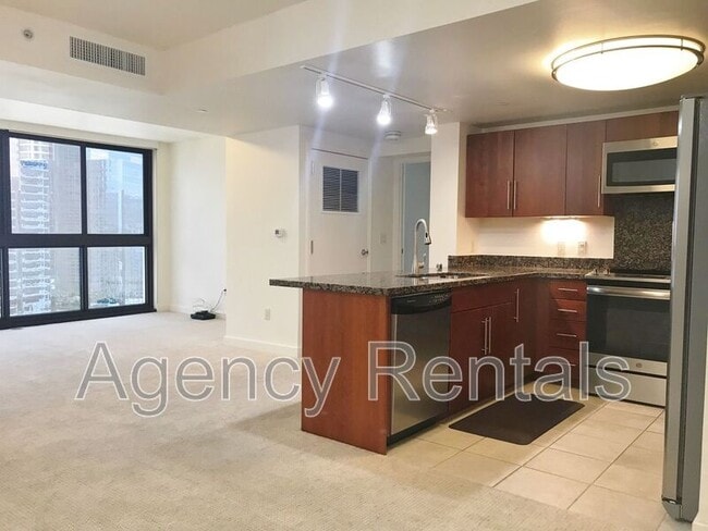 Foto del edificio - 600 Queen St