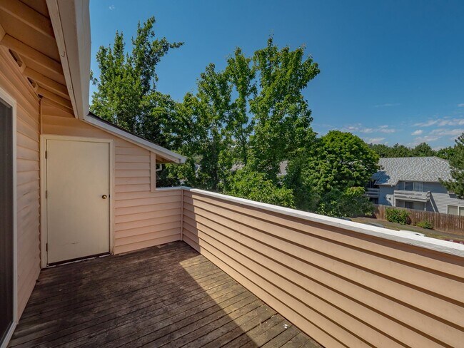 Building Photo - Life Just Got Better Come See For Yourself...