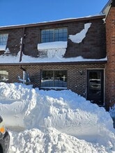 Building Photo - 100 Mark Ln