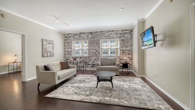 Foto del edificio - Annual furnished OPTIONAL 2-bed 2-bath upscale condo in the Broadway Promenade