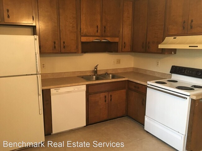 Building Photo - 2 br, 1 bath House - 1624-1 Coombs Drive