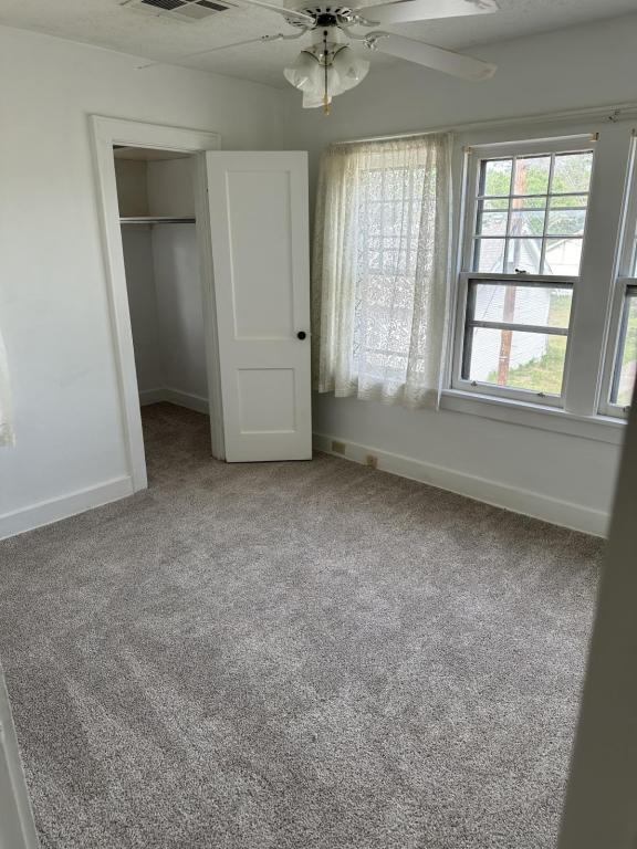 Foto del edificio - 1618 W Pine St