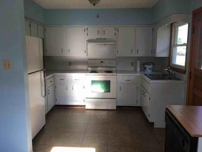 Building Photo - 11430 W SR 28