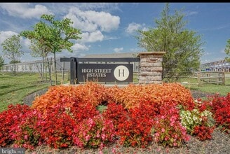 Building Photo - 321 Mazzeo Dr