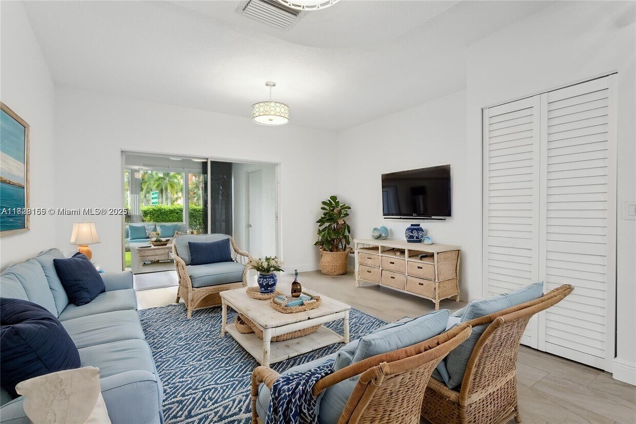 Foto principal - 31 Whitehead Cir