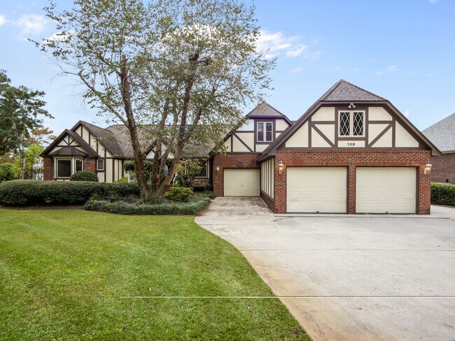 Foto del edificio - 138 White Oak Bluff Rd