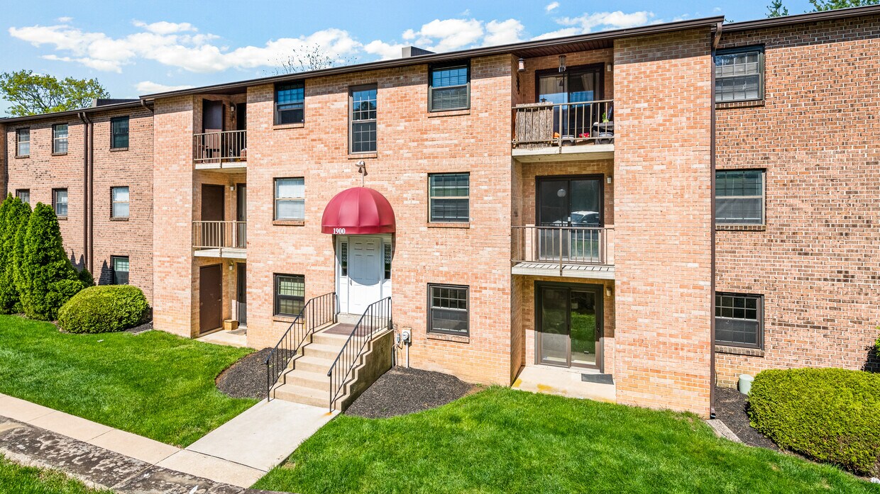 1909 Valley Dr Unit 1909, West Chester, PA 19382 Condo for Rent in