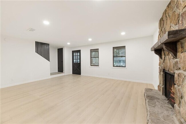 Foto del edificio - 1487 Springwood Dr SE