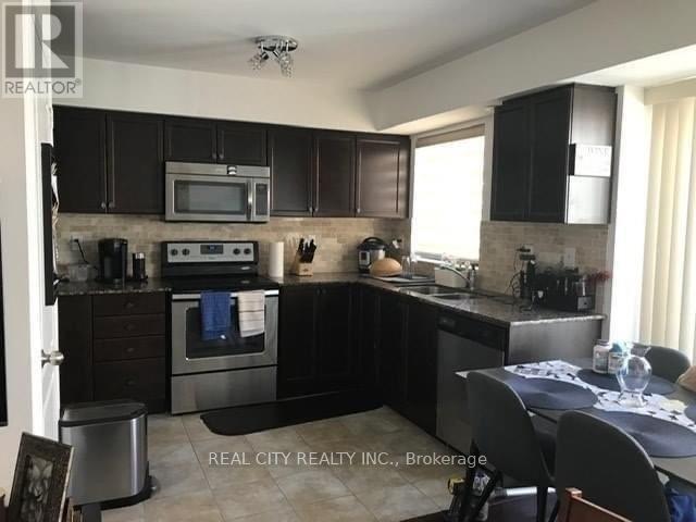 Photo du bâtiment - 142 Widdicombe Hill Blvd