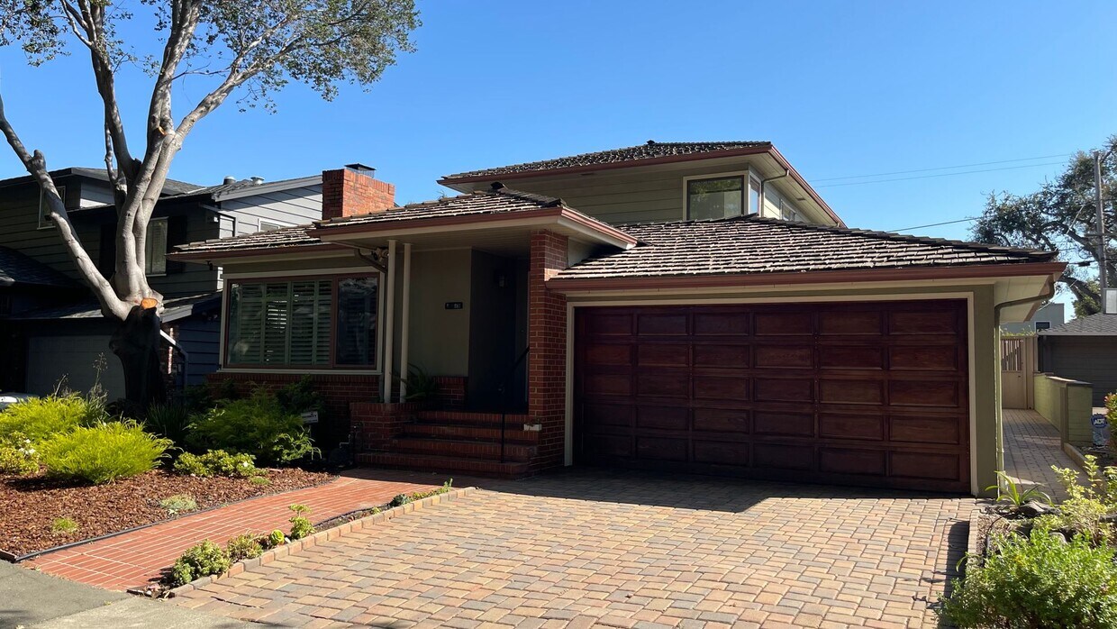 Foto principal - 2962 Gibbons Dr