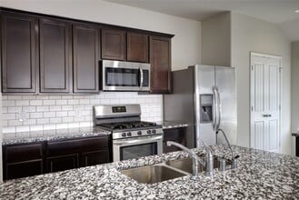 Building Photo - 707 Desert Pea Ln