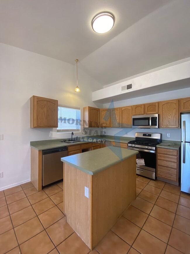Building Photo - Charming 3 bedroom 2 bath home in Las Colinas