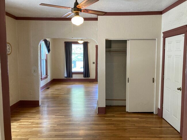 Área principal (comedor y sala de estar) - 120 N Chestnut St