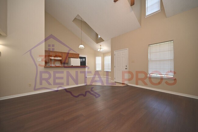 Building Photo - 3 Bed 2 Bath Home in Ruston!