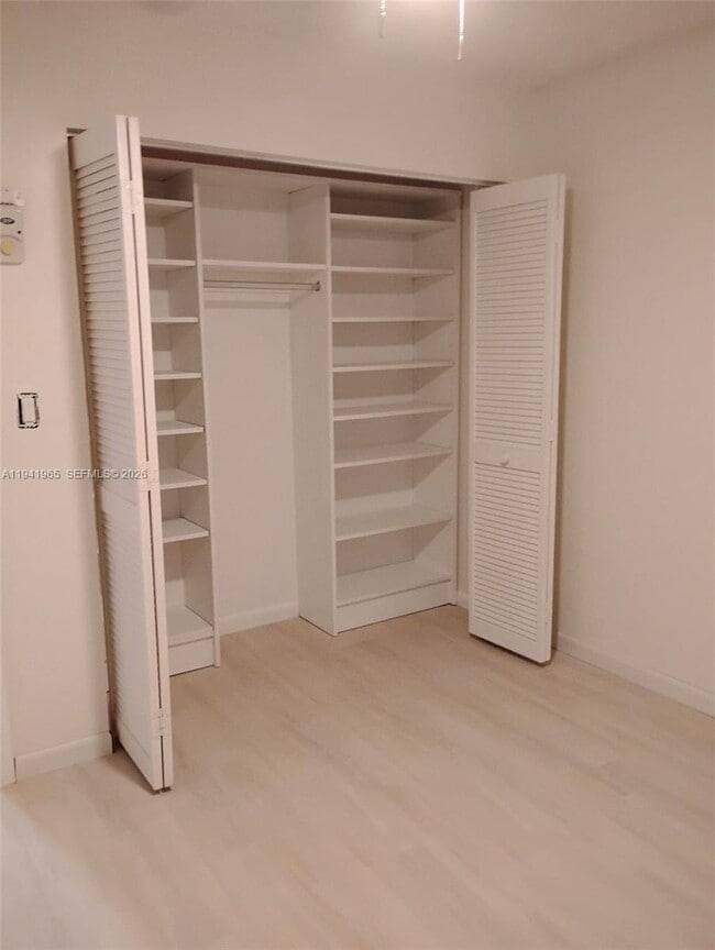 Foto del edificio - 1760 Bayberry Dr