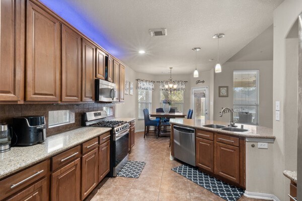 Building Photo - 15818 Mossy Shores Ct