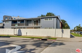 Building Photo - 11629 Gateway Blvd
