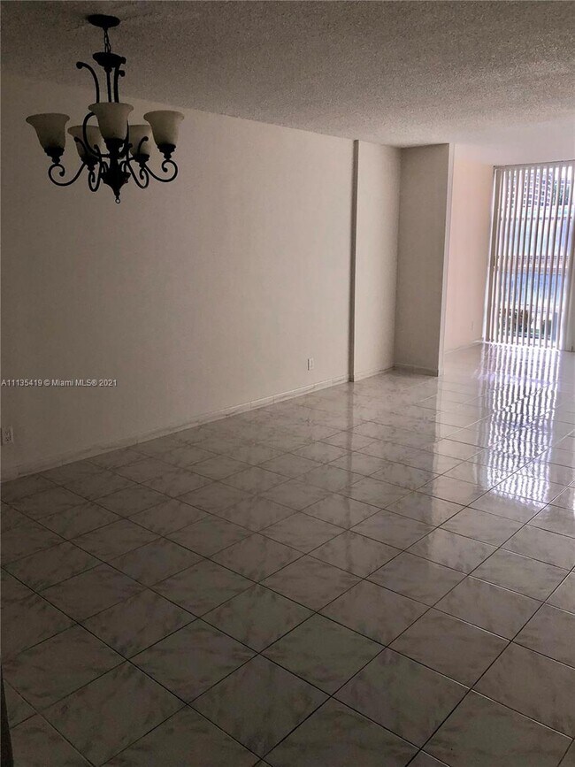Foto del edificio - 2101 Atlantic Shores Blvd