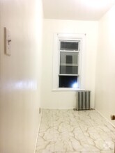 Building Photo - 535 E 29th St