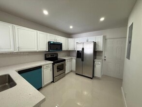 Building Photo - 1494 W 34th St