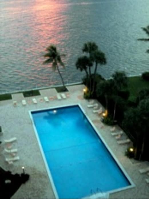 La Fontana Apartments in West Palm Beach, FL