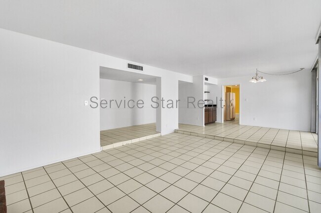 Foto del edificio - 6050 N Calle Mio
