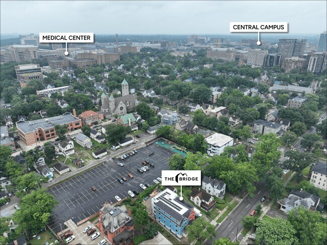 Foto del edificio - 530 N Division St