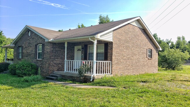 Building Photo - 2 Bedroom in Pleasant View