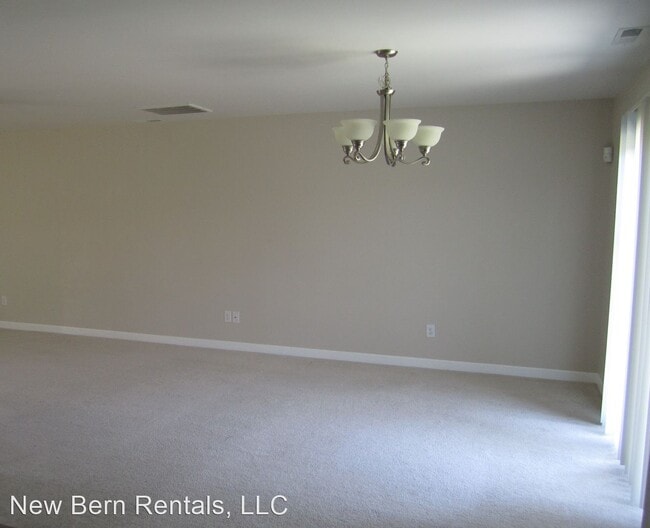 Building Photo - 3 br, 2.5 bath House - 209 Fairmount Way