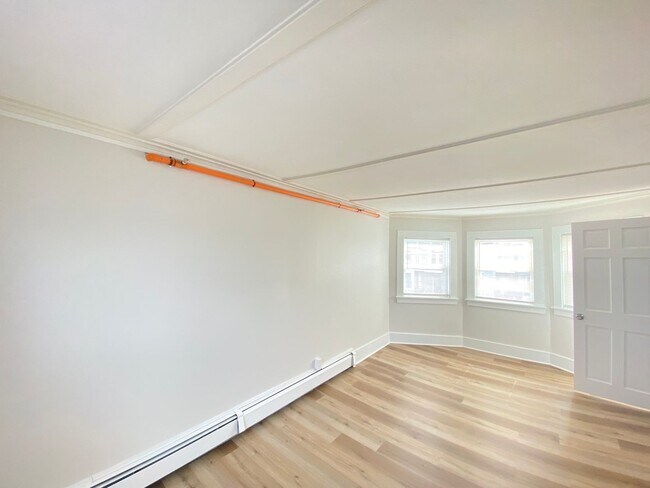 Foto del edificio - 125 N Main St