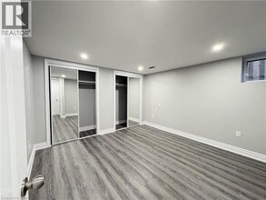 Building Photo - 148 Oakland Dr