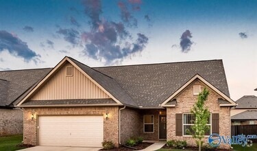 Building Photo - 135 White Rock Dr