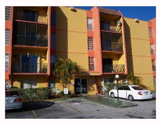 Foto del edificio - 4721 NW 7th St