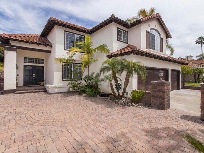Building Photo - Incredible Rancho Del Oro Home!