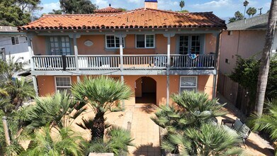 Building Photo - 6636 Del Playa Dr