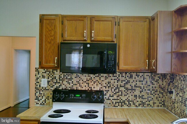 Foto del edificio - 1912 5th St NW