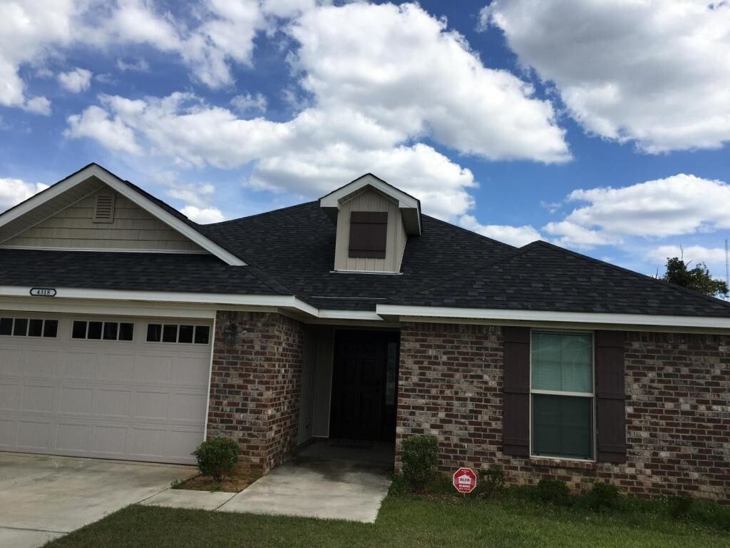 4318 Penn Dr House for Rent in Semmes, AL