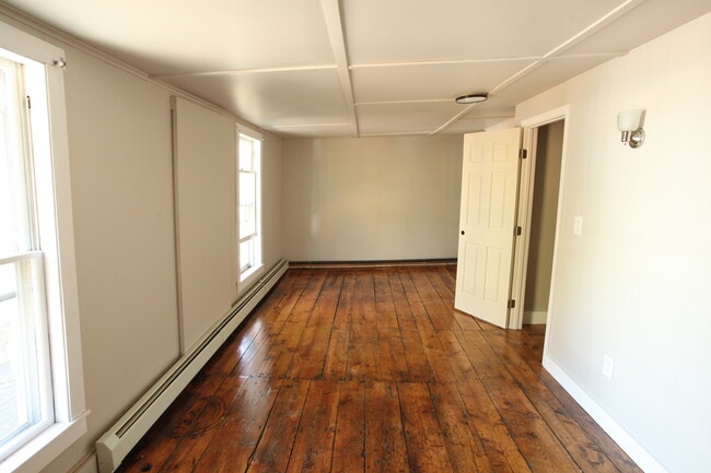Bedroom 3 - 15 Lebanon St
