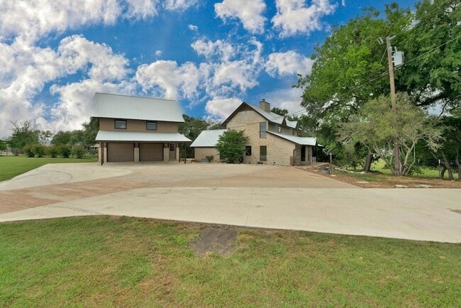 Building Photo - 1700 Co Rd 130