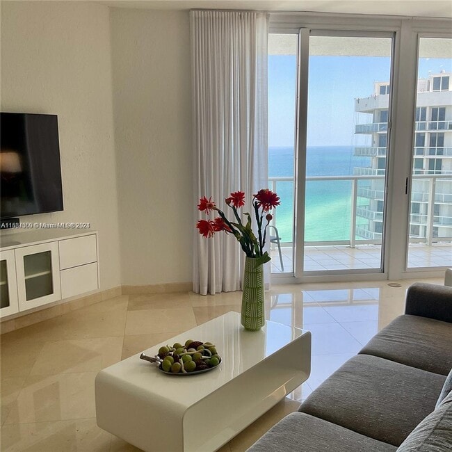 Foto del edificio - 16445 Collins Ave