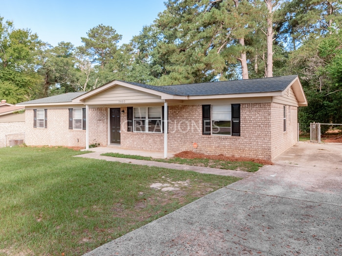 REDUCED! NOW OFFERING HALF MONTH FREE OF... House Rental in Augusta