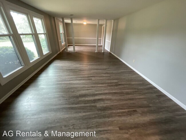Building Photo - 4 br, 2.5 bath House - 1228 S Hadley Rd