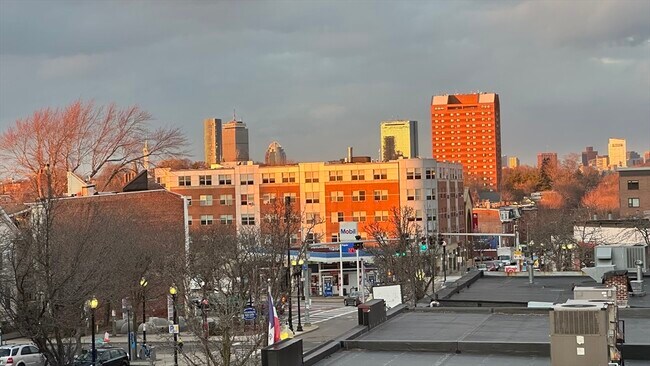 Foto del edificio - 3110 Washington St