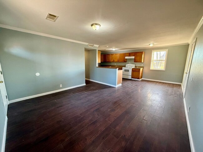 Foto del edificio - 3 Bedroom/1 Bathroom Home in Paragould AR - $1,100/month - Section 8 Welcome!