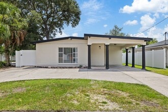 Building Photo - 2706 W Tampa Bay Blvd