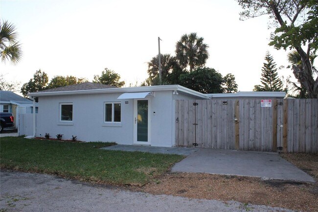 Foto del edificio - 522 SE 20th Ct