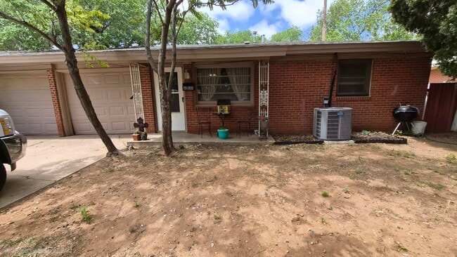 Building Photo - 6108 Avenue W