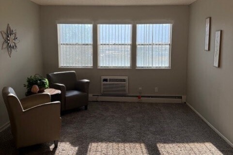 Building Photo - Spring Creek