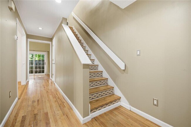 Foto del edificio - 187 12th St NE